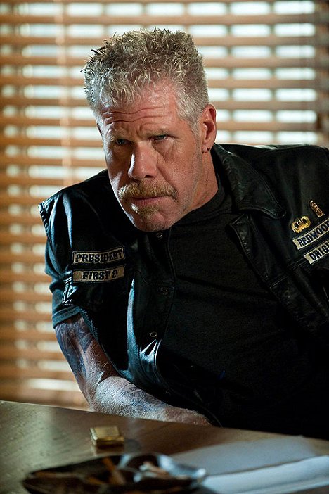 Ron Perlman - Sons of Anarchy - Photos