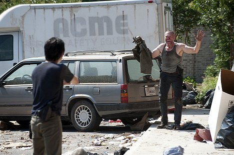Michael Rooker - The Walking Dead - Hounded - Photos