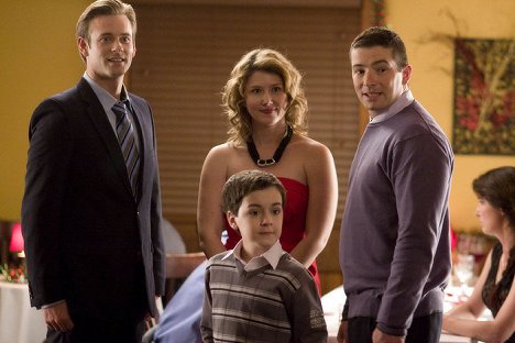 Eric Johnson, Quinn Lord, Jewel Staite - Call Me Mrs. Miracle - Photos