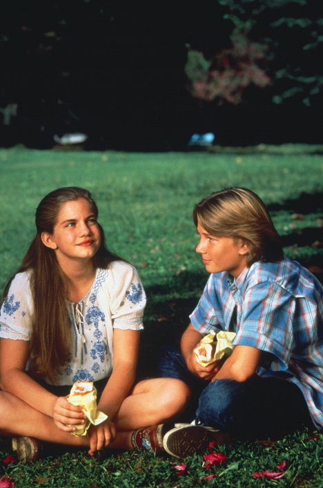 Anna Chlumsky, Austin O'Brien - My Girl 2 - Photos