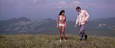Mie Hama, Sean Connery - On ne vit que deux fois - Film