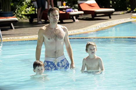 Oaklee Pendergast, Ewan McGregor, Samuel Joslin - The Impossible - Filmfotos