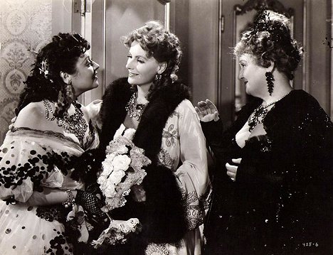 Lenore Ulric, Greta Garbo, Laura Hope Crews - Camille, a végzet asszonya - Filmfotók