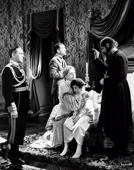 John Barrymore, Ralph Morgan, Ethel Barrymore, Tad Alexander, Lionel Barrymore - Rasputin and the Empress - Filmfotos