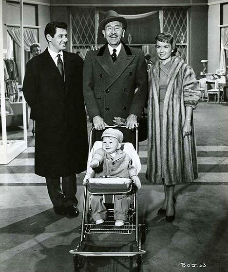 Eddie Fisher, Adolphe Menjou, Debbie Reynolds - Bundle of Joy - Filmfotos