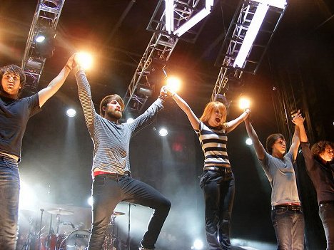 Zac Farro, Jeremy Davis, Hayley Williams, Josh Farro - Paramore: The Final Riot! - Photos