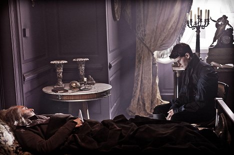 Ralph Fiennes, Jeremy Irvine - Great Expectations - Photos