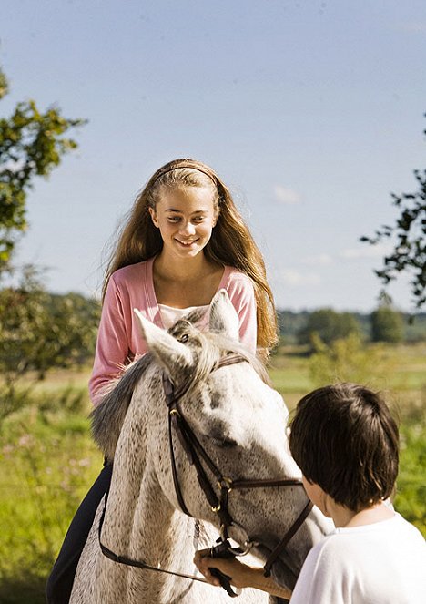 Rebecca Plymholt - Ein Pferd für Klara - Filmfotos