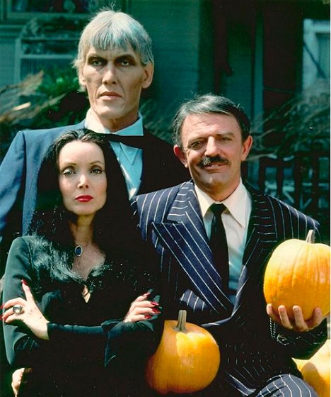 Carolyn Jones, Ted Cassidy, John Astin - Halloween with the New Addams Family - Werbefoto