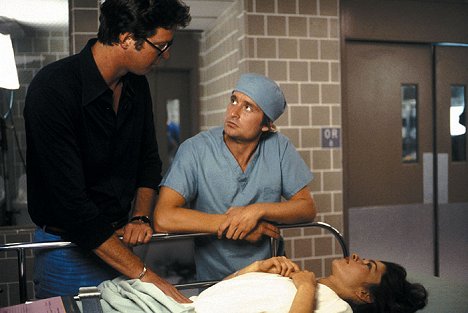 Michael Crichton, Michael Douglas, Geneviève Bujold - Coma - Filmfotos