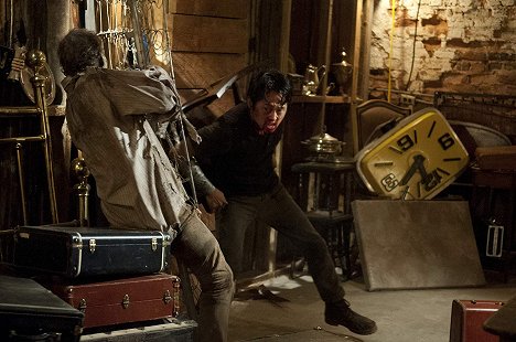 Steven Yeun - The Walking Dead - Tod vor der Tür - Filmfotos
