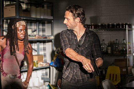Danai Gurira, Andrew Lincoln - The Walking Dead - Nascidos para sofrer - Do filme