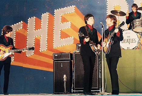 George Harrison, Paul McCartney, John Lennon, Ringo Starr - Tokyo Concert - Van film