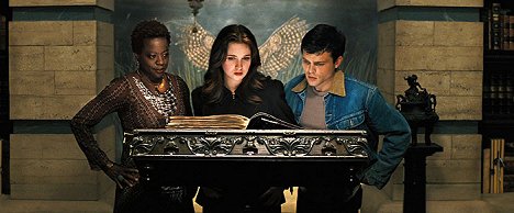 Viola Davis, Alice Englert, Alden Ehrenreich - Lumoava kirous - Kuvat elokuvasta