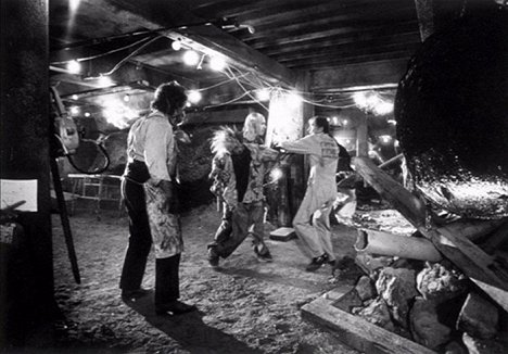 Bill Moseley, Jim Siedow - The Texas Chainsaw Massacre 2 - Photos