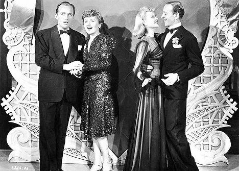 Bing Crosby, Virginia Dale, Marjorie Reynolds, Fred Astaire