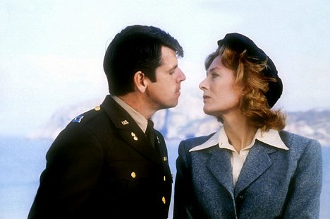 William Devane, Vanessa Redgrave - . Yanks - Film