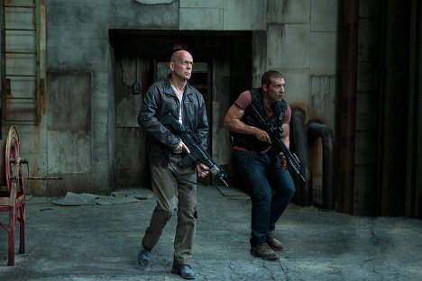 Bruce Willis, Jai Courtney - Smrtonosná pasca: Opäť v akcii - Z filmu