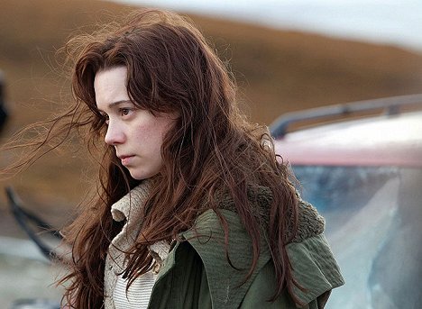 Chloe Pirrie - Shell - Photos