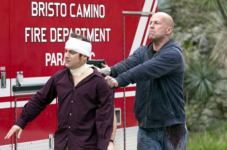 Kevin Pollak, Bruce Willis - Hostage - Photos