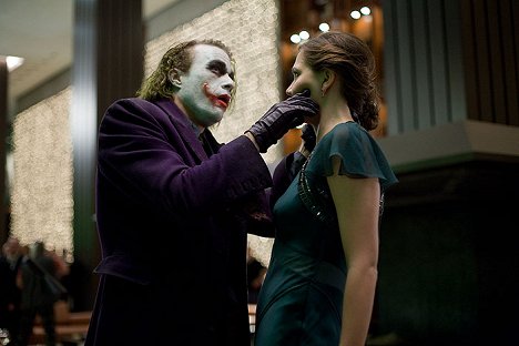 Heath Ledger, Maggie Gyllenhaal - The Dark Knight - Photos
