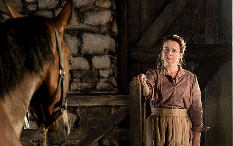 Emily Watson - War Horse - Photos