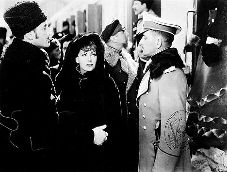 Basil Rathbone, Greta Garbo, Fredric March - Anna Karenina - Photos