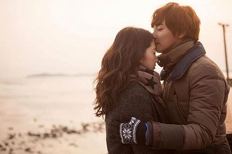 Shin-hye Park, Yoon Si-yoon - Yiootjib kkotminam - Filmfotos