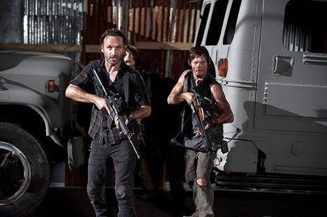 Andrew Lincoln, Norman Reedus - The Walking Dead - The Suicide King - Photos