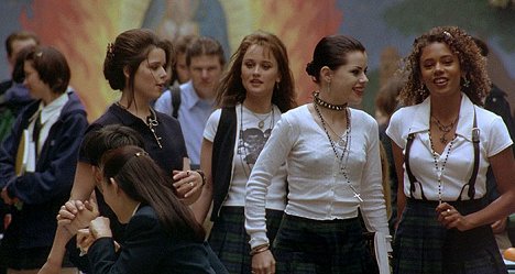 Neve Campbell, Robin Tunney, Fairuza Balk, Rachel True - Noitapiiri - Kuvat elokuvasta