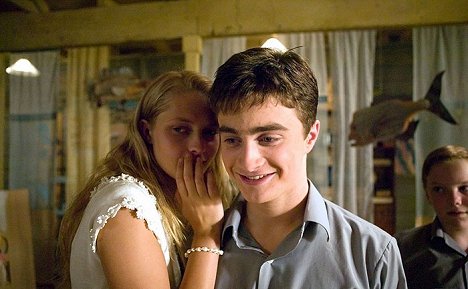 Teresa Palmer, Daniel Radcliffe - December Boys - Filmfotos
