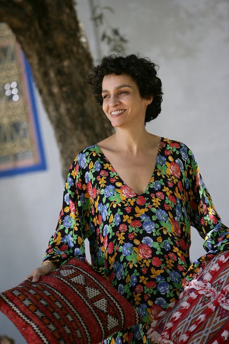 Farida Khelfa - Française - Filmfotók