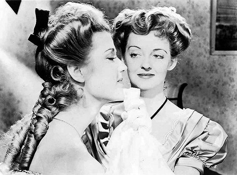 Anita Louise, Bette Davis - The Sisters - Photos