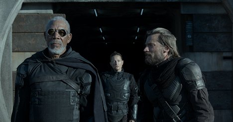 Morgan Freeman, Zoë Bell, Nikolaj Coster-Waldau - Oblivion - Photos