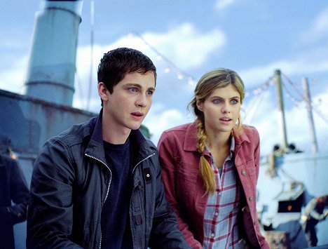 Logan Lerman, Alexandra Daddario - Percy Jackson: Moře nestvůr - Z filmu