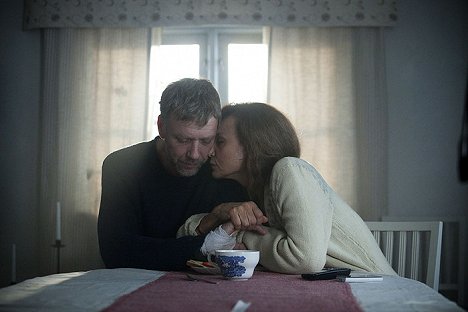 Mikael Persbrandt, Lena Olin - Hypnotizér - Z filmu