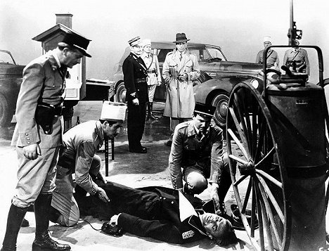 Claude Rains, Humphrey Bogart, Conrad Veidt - Casablanca - Filmfotók