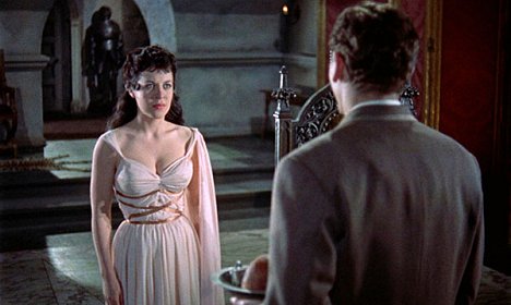 Valerie Gaunt - Le Cauchemar de Dracula - Film