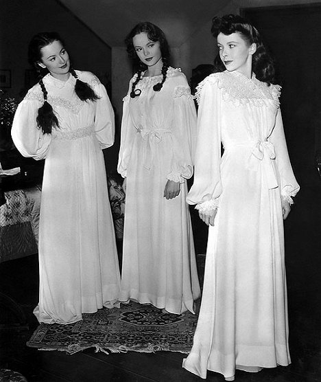 Olivia de Havilland, Nancy Coleman, Ida Lupino - Devotion - Filmfotos