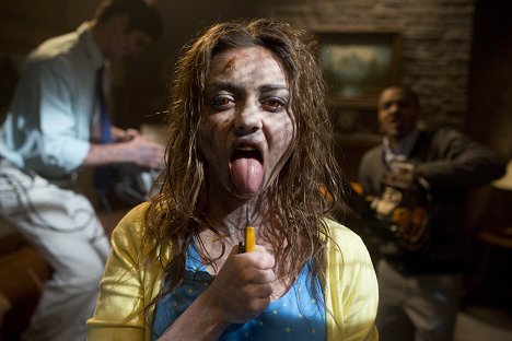 Sarah Hyland - Scary Movie 5 - Photos