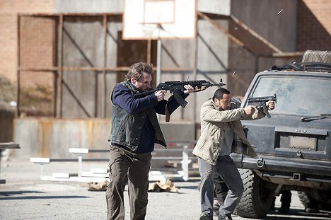 Daniel Thomas May, Jose  Pablo Cantillo - Walking Dead - Tuhoon tuomitut - Kuvat elokuvasta