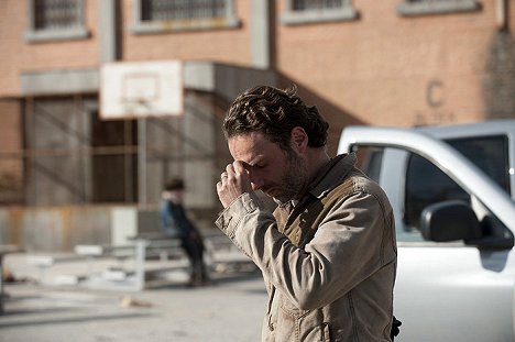 Andrew Lincoln - The Walking Dead - Üdv a síroknál! - Filmfotók
