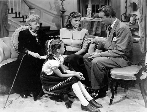 Dame May Whitty, Sharon McManus, Esther Williams, Johnny Johnston - This Time for Keeps - De la película