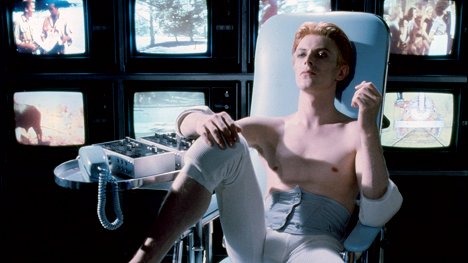 David Bowie - Człowiek, który spadł na Ziemię - Z filmu