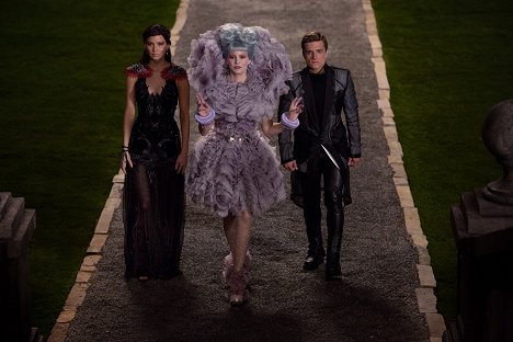 Jennifer Lawrence, Elizabeth Banks, Josh Hutcherson - Hunger Games: Vražedná pomsta - Z filmu