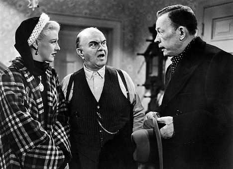 Ginger Rogers, Victor Moore, Fred Allen - We're Not Married! - Photos