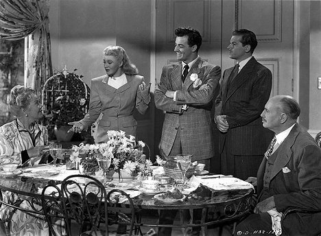 Spring Byington, Ginger Rogers, Cornel Wilde, Ron Randell, Percy Waram - It Had to Be You - Photos