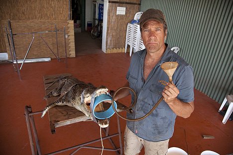 Mike Rowe - Dirty Jobs: Down Under - Photos