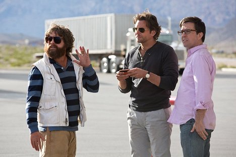 Zach Galifianakis, Bradley Cooper, Ed Helms - Másnaposok 3. - Filmfotók