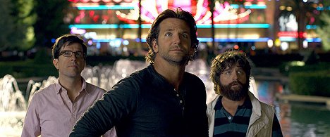 Ed Helms, Bradley Cooper, Zach Galifianakis - Kauhea kankkunen 3 - Kuvat elokuvasta